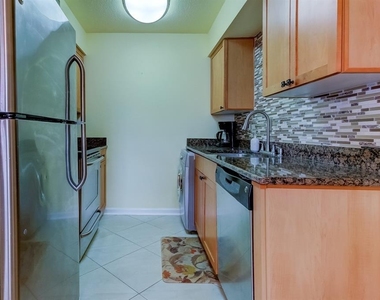 5092 Beach Drive Se - Photo Thumbnail 9