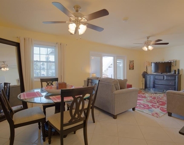 5092 Beach Drive Se - Photo Thumbnail 8
