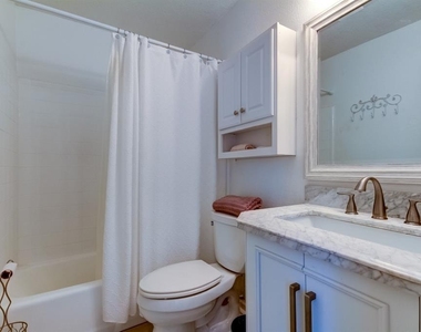 5092 Beach Drive Se - Photo Thumbnail 16