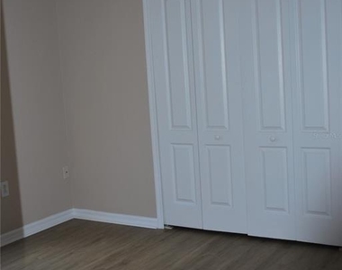 909 Grand Canyon Drive - Photo Thumbnail 8