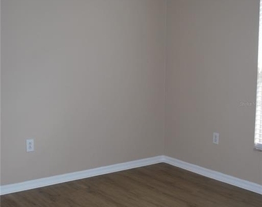 909 Grand Canyon Drive - Photo Thumbnail 7
