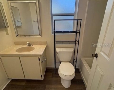 5607 67th Avenue N - Photo Thumbnail 12