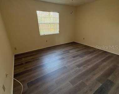 5607 67th Avenue N - Photo Thumbnail 13