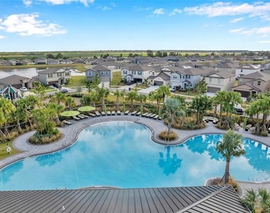 5517 Blue Azure Drive - Photo Thumbnail 16