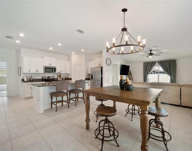 5517 Blue Azure Drive - Photo Thumbnail 2