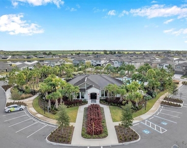 5517 Blue Azure Drive - Photo Thumbnail 13