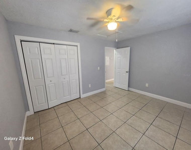 5718 N Lincoln Avenue - Photo Thumbnail 7