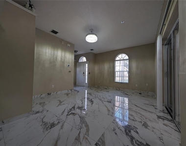 4321 Deermont Circle - Photo Thumbnail 6