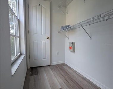 4321 Deermont Circle - Photo Thumbnail 17