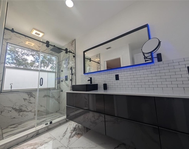 4321 Deermont Circle - Photo Thumbnail 20