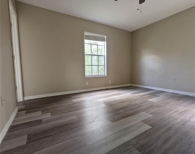 4321 Deermont Circle - Photo Thumbnail 16