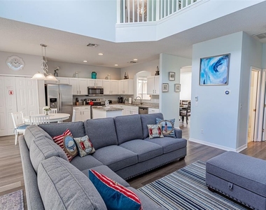 112 Madiera Beach Boulevard - Photo Thumbnail 23