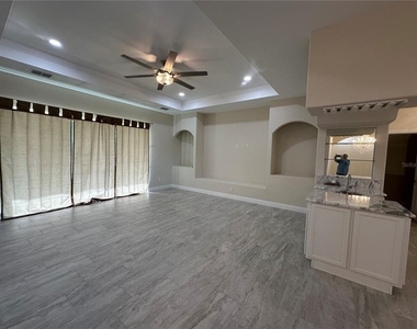 5780 N Lena Drive - Photo Thumbnail 10