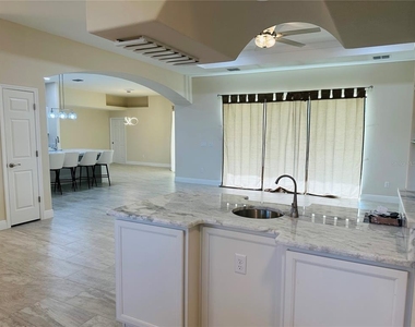 5780 N Lena Drive - Photo Thumbnail 2