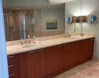 241 Riverside Drive - Photo Thumbnail 22