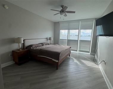 241 Riverside Drive - Photo Thumbnail 17