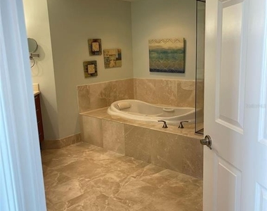 241 Riverside Drive - Photo Thumbnail 26