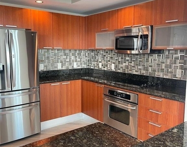 241 Riverside Drive - Photo Thumbnail 11