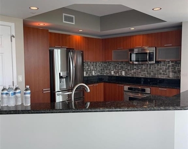 241 Riverside Drive - Photo Thumbnail 10