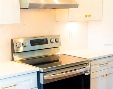 14073 Naylor Avenue - Photo Thumbnail 51