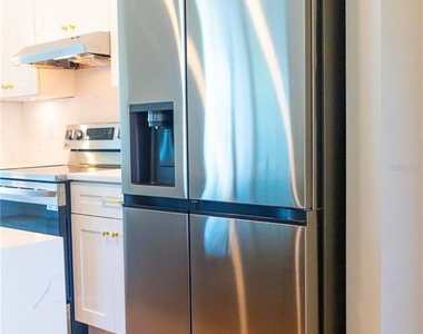 14073 Naylor Avenue - Photo Thumbnail 41