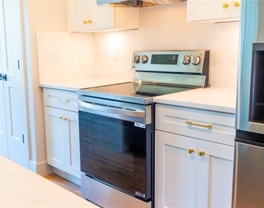 14073 Naylor Avenue - Photo Thumbnail 46