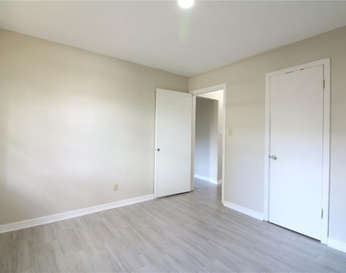 1116 S Tennessee Avenue - Photo Thumbnail 7