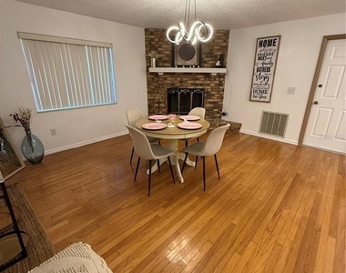 32 Westlawn Place - Photo Thumbnail 5
