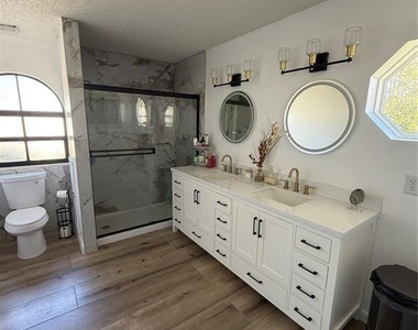 32 Westlawn Place - Photo Thumbnail 9