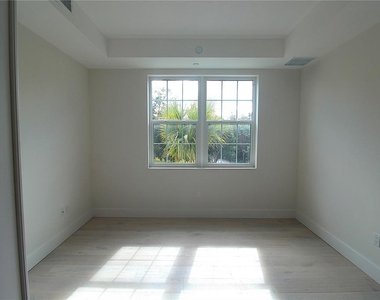 280 Hidden Bay Drive - Photo Thumbnail 6