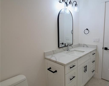 280 Hidden Bay Drive - Photo Thumbnail 16