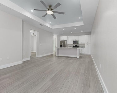 26221 Sandhill Boulevard - Photo Thumbnail 8