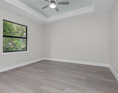 26221 Sandhill Boulevard - Photo Thumbnail 13