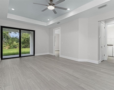26221 Sandhill Boulevard - Photo Thumbnail 7