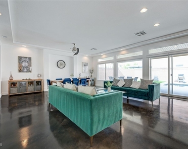 5556 Dancing Fox Court - Photo Thumbnail 12