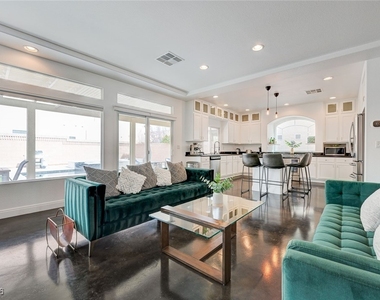 5556 Dancing Fox Court - Photo Thumbnail 7