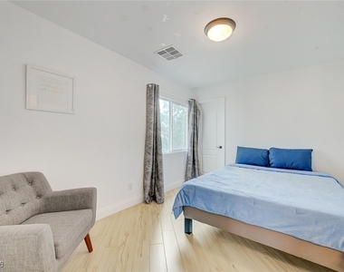 5556 Dancing Fox Court - Photo Thumbnail 36
