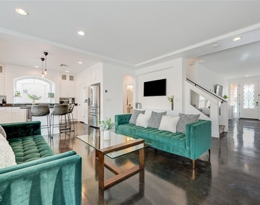 5556 Dancing Fox Court - Photo Thumbnail 8