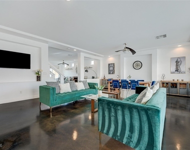 5556 Dancing Fox Court - Photo Thumbnail 10