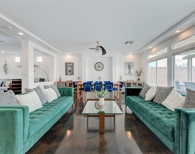 5556 Dancing Fox Court - Photo Thumbnail 11