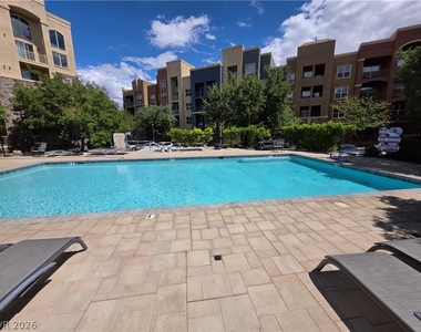 62 E Serene Avenue - Photo Thumbnail 17