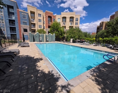 62 E Serene Avenue - Photo Thumbnail 16