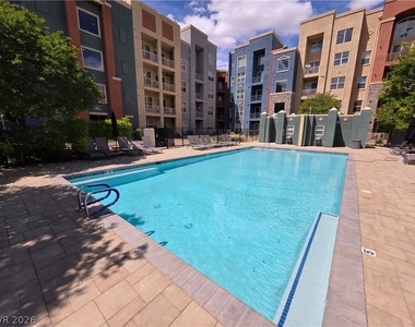 62 E Serene Avenue - Photo Thumbnail 15