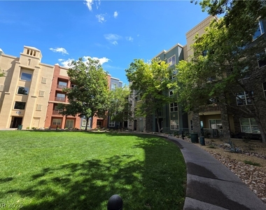 62 E Serene Avenue - Photo Thumbnail 2