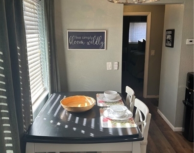 1481 Lorilyn Avenue - Photo Thumbnail 13
