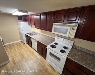 5242 River Glen Drive - Photo Thumbnail 3