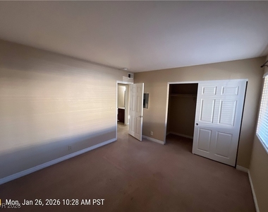 5242 River Glen Drive - Photo Thumbnail 5