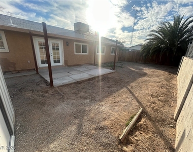 5900 Fawn Avenue - Photo Thumbnail 27