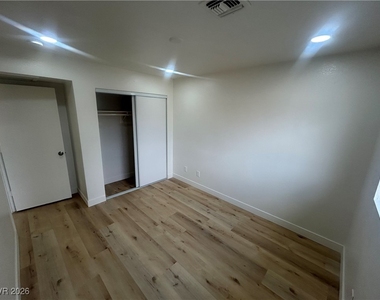 5900 Fawn Avenue - Photo Thumbnail 15