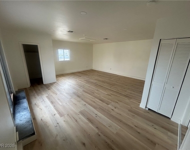 5900 Fawn Avenue - Photo Thumbnail 24